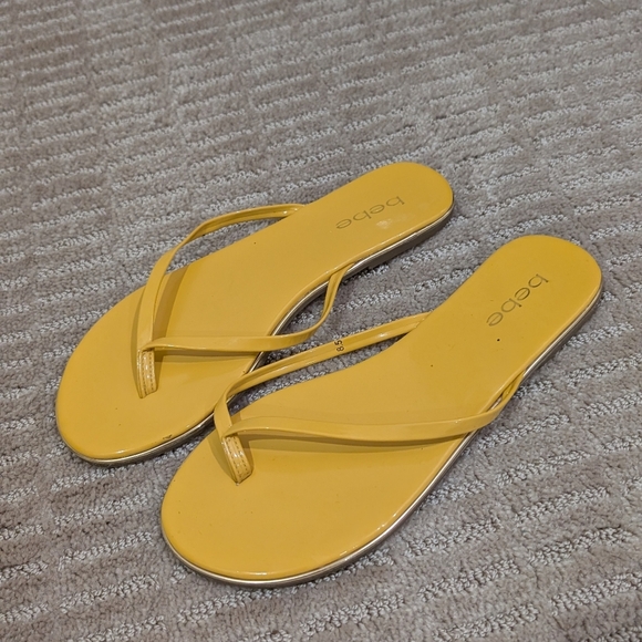 Bebe Yellow Sandals Minimalist Design - Picture 1 of 4